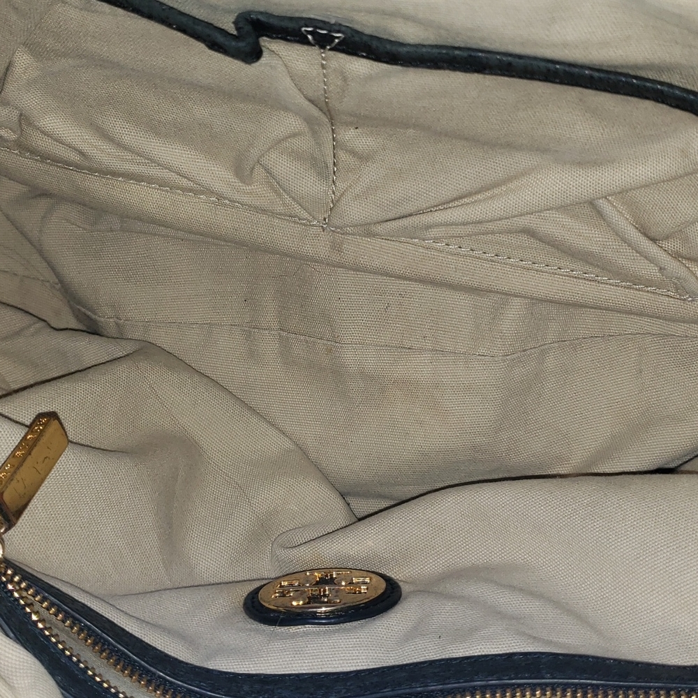 Tory Burch Amanda Black Leather Hobo - Picture 12 of 12